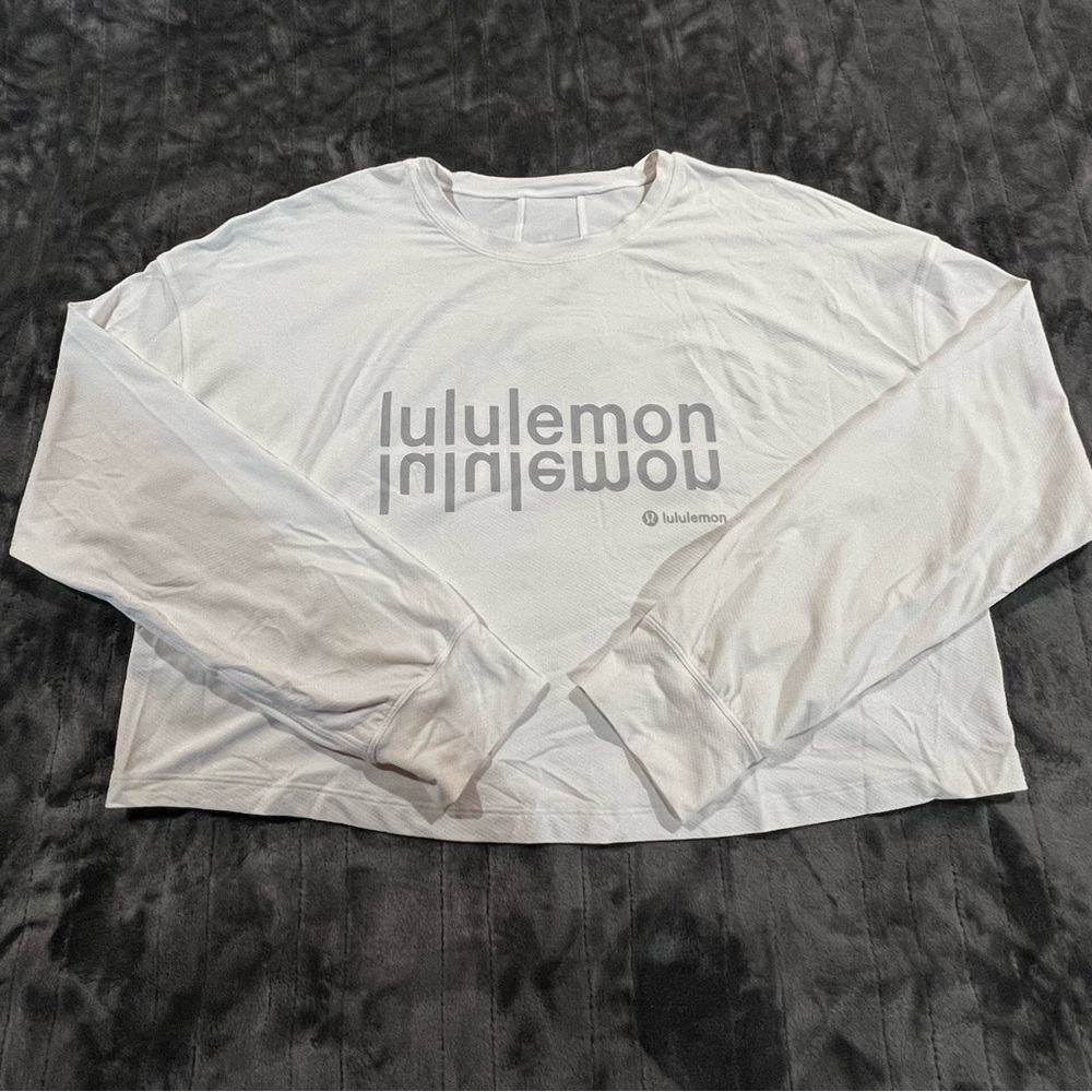 Lululemon Cropped Long sleeve